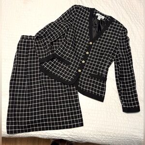 EUC Dior 1990’s tweed Blazer and Skirt set size 6 USA made